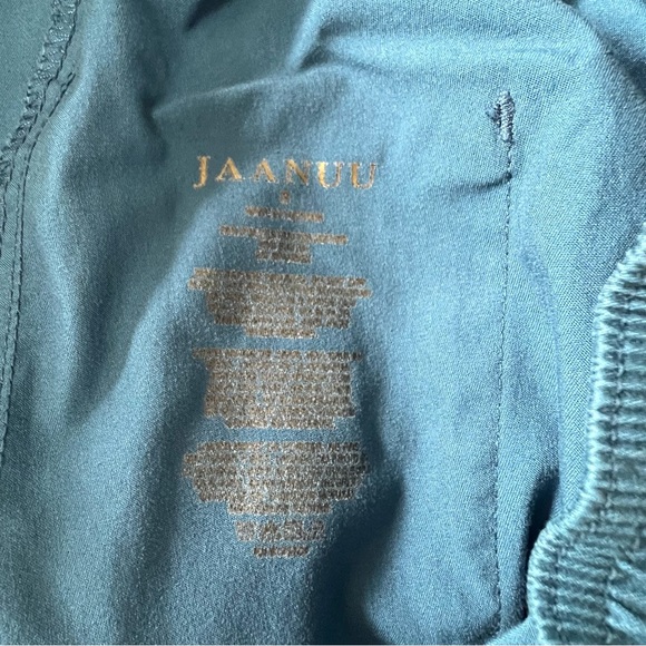 Jaanuu scrub pants size small - Picture 2 of 7